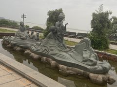 -巴陵广场
