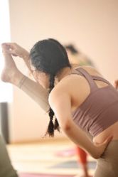 -酉嘉瑜伽YO+YOGA