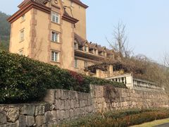 -梦娜斯庄园