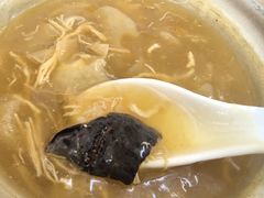 招牌海参花胶煲仔翅-添發碗仔翅美食