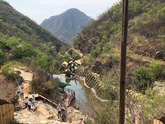 -大平台龙居瀑布旅游区