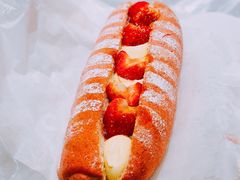 草莓乳酪包-LELECHA乐乐茶(美罗城店)