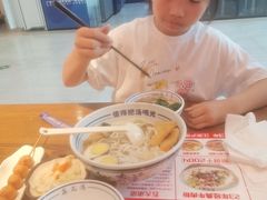 -鑫花溪牛肉米粉(印象水街都心荟店)