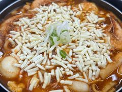-三清洞摩西韩式年糕火锅(威高广场店)