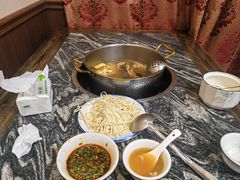 -乳仔牛牦牛汤锅 烤羊排(松潘古城店)
