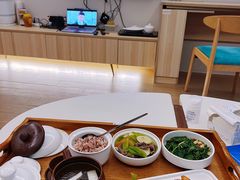 -雪梅月子中心(华侨城店)