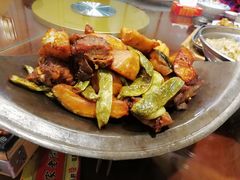 姥家嘎巴锅-那家老院子东北菜·饺子·小鸡炖蘑菇(艳华街店)
