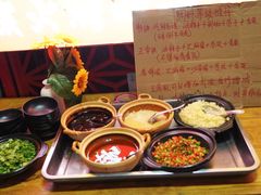 -郭婆婆疯子鸡·土货江湖菜馆