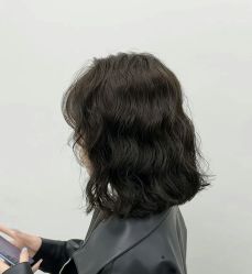 -镁连社·美联社