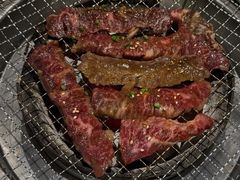 -山川小町·极番烧肉(新地假日广场店)