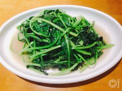油炒菠菜-莲香西域·正宗新疆菜(龙华店)