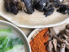 -什家婆乌鸡米线(阳光街店)