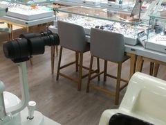 -广信眼镜·蔡司授权店(东汇城店)