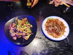 花菜炒腊肉-醉小酒馆·川菜·江湖菜·重庆菜(观音桥旗舰店)