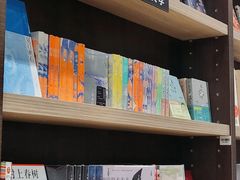 -钟书阁(群光广场店)
