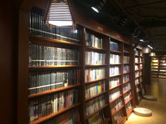 -新华书店(印象城店)