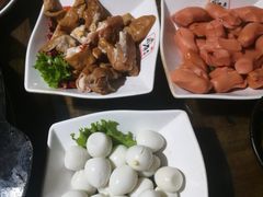 -老房老舍重庆火锅(假日城市店)