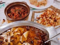 -鑫巴蜀小镇 · 水煮鱼专研店(玉桥店)