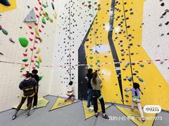 -问山MountQuest攀岩馆