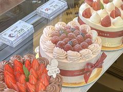 -花花卷卷·鲜食蛋糕(静安久光百货店)