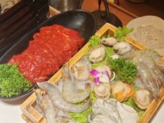 -老牌坊云南鱼豆花火锅(爱建店)