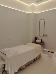 -苑苑vbeauty科技美容SPA