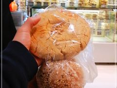 -白玉兰食品甜凤店(合生汇店)