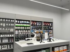 -Apple授权专营店(五彩城店)