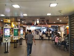 门面-麦当劳(中山公园龙之梦店)