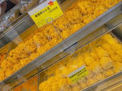 面包甜点陈列柜-鲍师傅糕点(江苏路店)