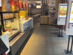 -麦当劳(桃仙机场到达层店)