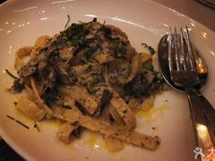 -WOLFGANG PUCK KITCHEN & BAR(迪士尼小镇店)