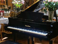 -火车头法国西餐厅