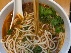 -三千粉牛肉米粉(来客茂店)