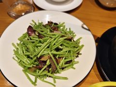 -莲餐厅·湖北菜·潜江小龙虾店(愚园路店)
