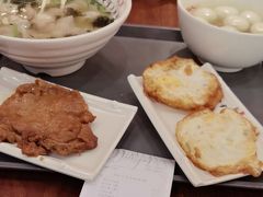 -大食代美食广场(上海中心店)