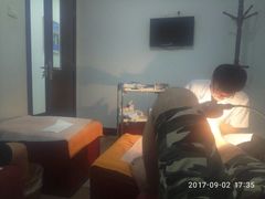 -世龙世家灰指甲鸡眼脚气甲沟炎跖疣护理(通州店)