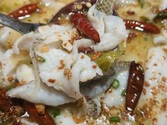-江渔儿酸菜鱼专门店(明珠广场店)