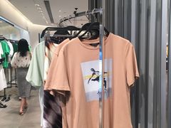-URBAN REVIVO(高德置地广场·春广场店)