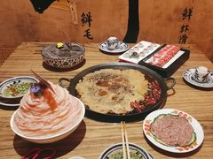 -旧街市鲜货老火锅(大光路店)