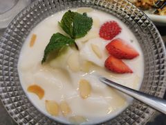 草莓杏仁豆腐-江南里·新浙菜(苏州大悦城店)