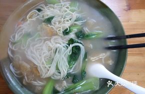 Pig Liver and Pig Skin Noodle Soup