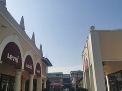 -佛罗伦萨小镇广佛名品奥特莱斯(疏港路店)