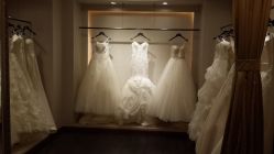 -Color卡诺婚纱礼服馆(南京严选店)