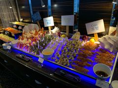 自助取餐区-广州花园酒店·凌璇阁旋转餐厅CAROUSEL360