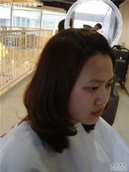 点击看大图 黄总监作品-丽时 Hair Salon