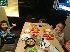 -必胜客(漕宝路店)