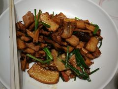 -泓历皇朝酒店(东亭店)