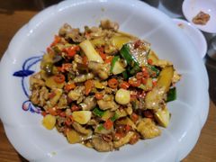 -胡胖子专业长沙菜(衡山路店)