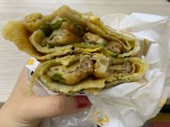 招牌鸡蛋饼-卞姐蛋饼(陕西南路店)
